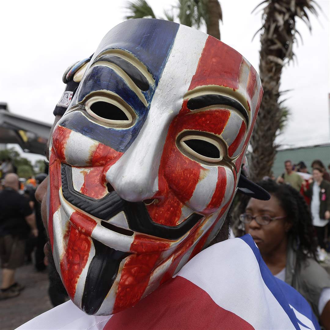 Republican-Convention-Protest-Guy-Fawkes-mask