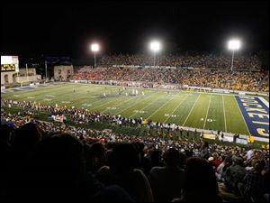 Fans-stands.jpg Fans fill the Glass Bowl to watch Toledo play Bowling Green.