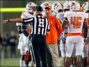 coach-Dave-Clawson.jpg Bowling Green head coach Dave Clawson argues a call with an official.