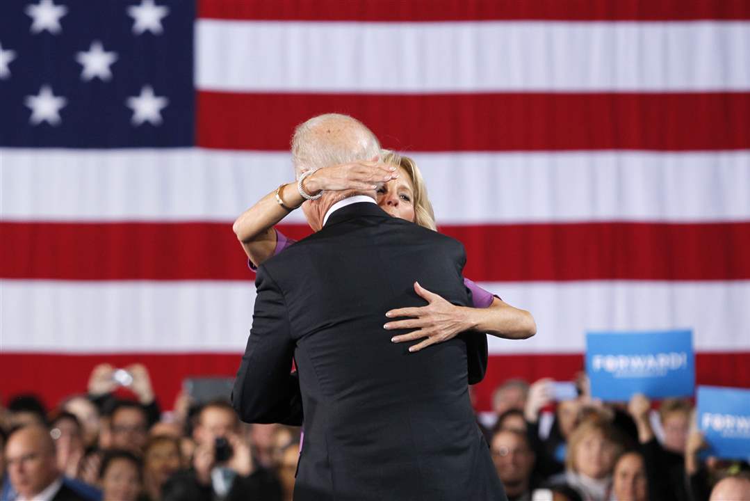 CTY-biden05p-biden-hug