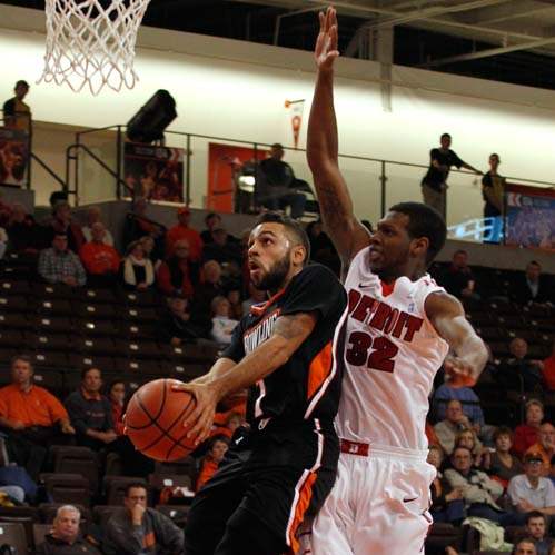 BGSU-UD-Jordon-Crawford-driving