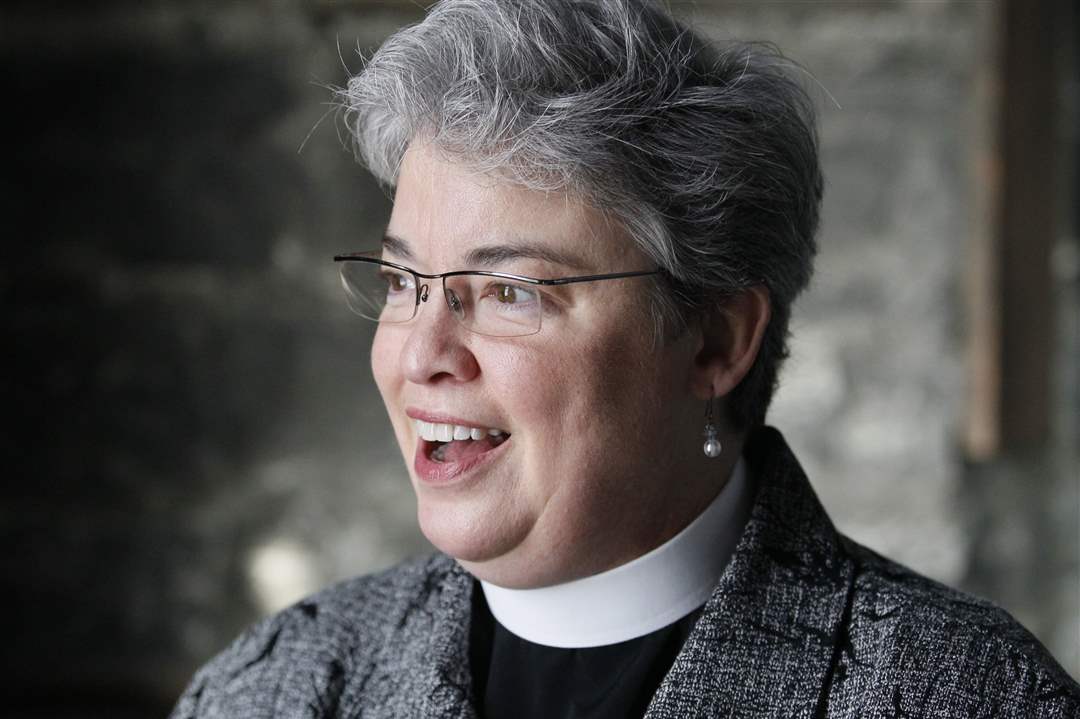 Rev-Elizabeth-Hoster-talks-about-the-fundraising