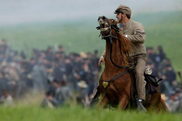 Gettysburg-150th-AnniversaryA-mounted-Confede