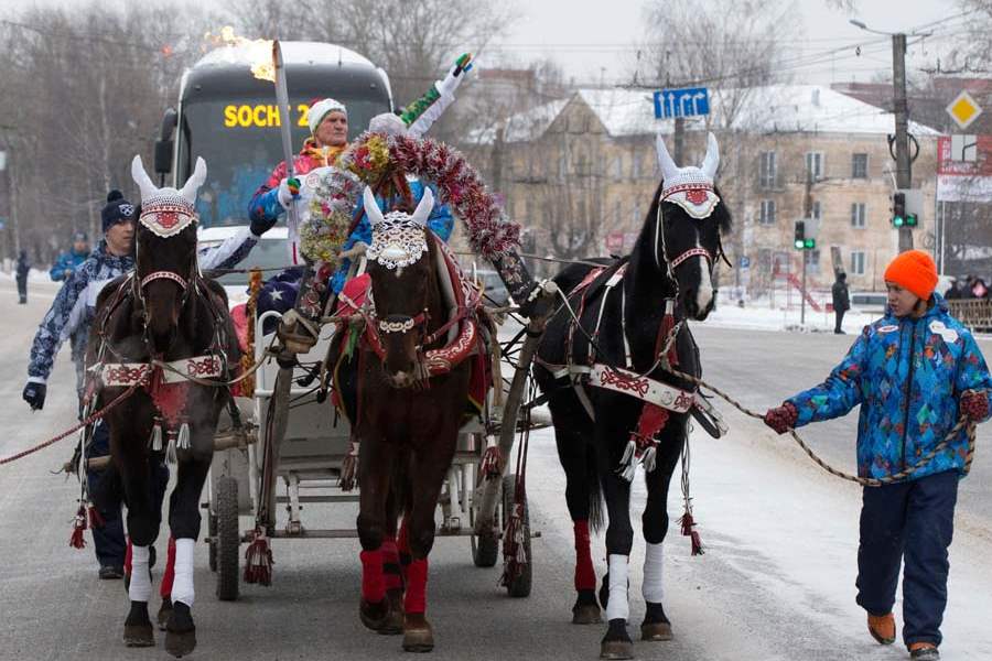 Russia-Sochi-Torch-Relay-Ochnev-JAN-5