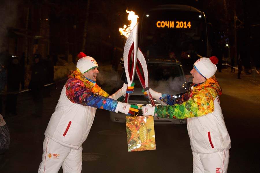 Russia-Sochi-Torch-Relay-SCHUKIN-PRITULIN-JAN-4-IN-PERM
