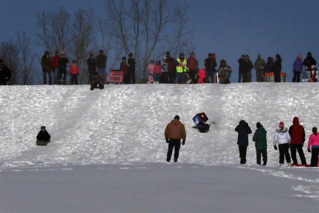 NBRS-winterfest17p-sled-races