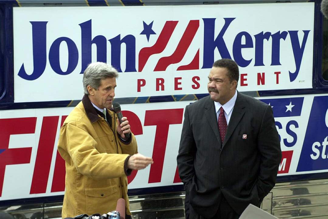 CTY-29kerlibp-e-jpg-Kerry-and-Ford