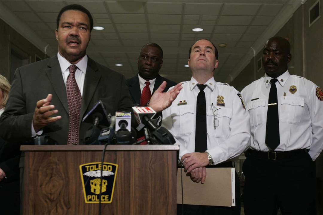 CTY-police16p-9-jpg-Ford-presser