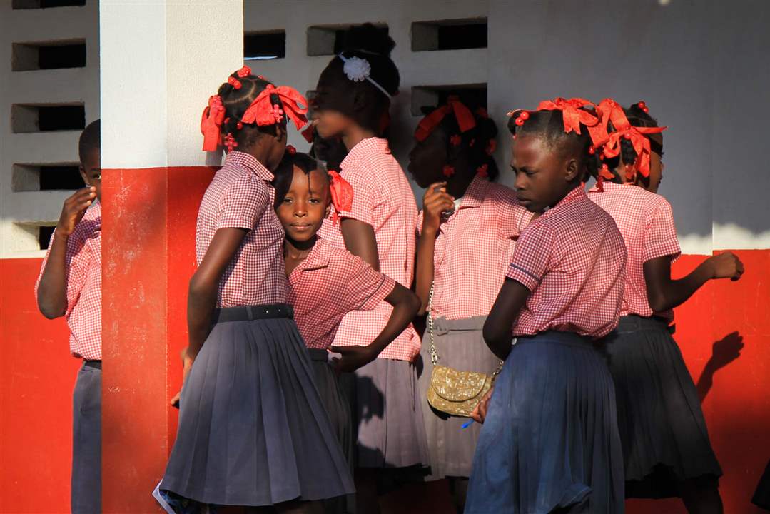 Haiti-schoolgirls