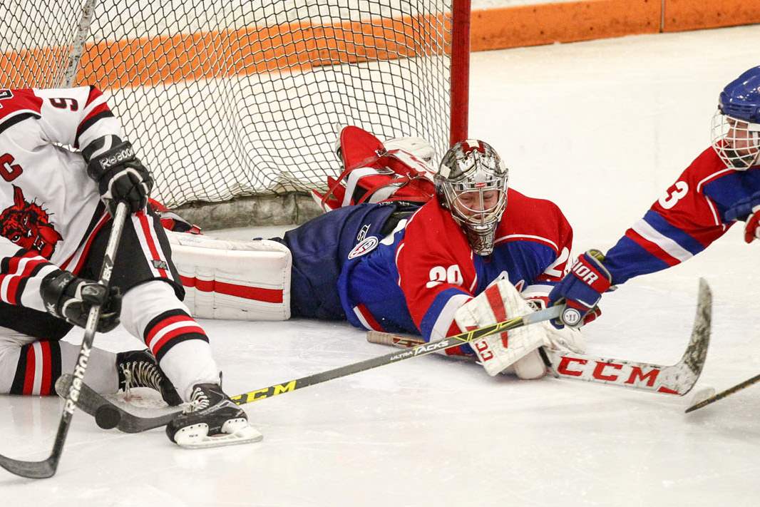 SPT-HSHockey09pSt-Francis-goalie-Kade-P