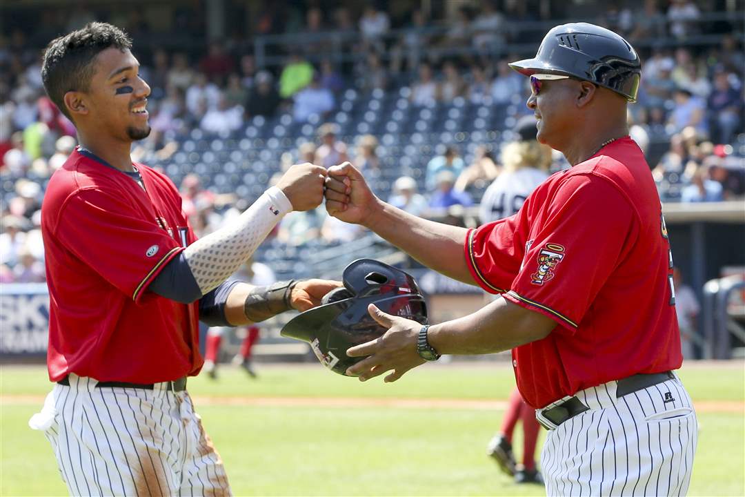 Hens3p-1Toledo-s-third-base