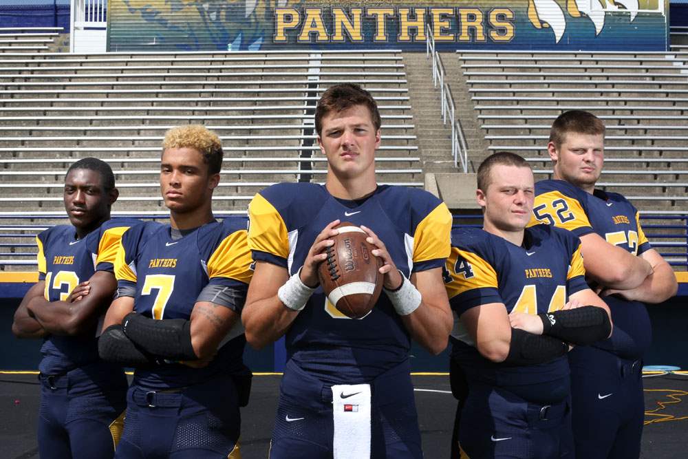 Senior-Jamal-Bell-left-seWhitmerFoot28